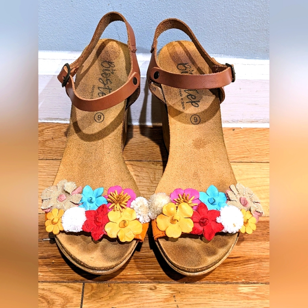 Beautiful Biostep Women's Floral Wedge Sandals - 9 - Picture 6 of 10